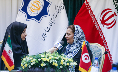 زبان فارسی ابزار ارتباطی ایجاد صلح و دوستی بین کشورهاست